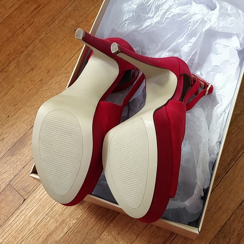 Nine West Red Suede Peep Toe high heels - Picture 8 of 8